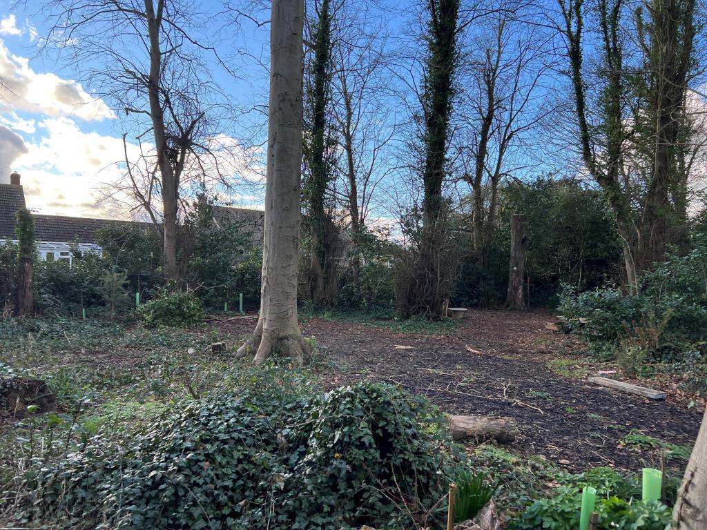 Lot: 121 - FREEHOLD LAND WITH POTENTIAL - freehold land in Bembridge, Isle of Wight